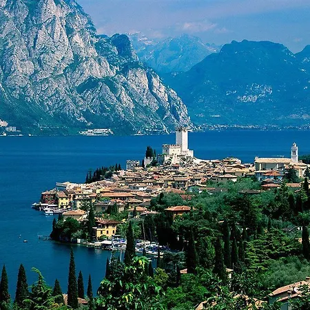 ホテル E Ristorante Cassone 2*