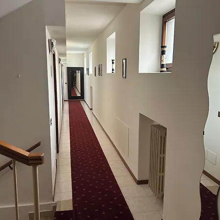 E Ristorante Cassone Ξενοδοχείο 2*