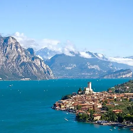فندق E Ristorante Cassone مالتشيزينيه