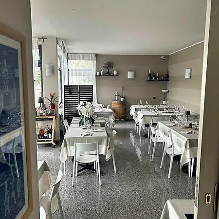 فندق E Ristorante Cassone