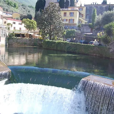 E Ristorante Cassone מלון 2*