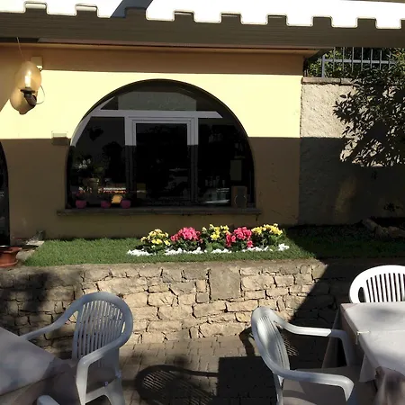 E Ristorante Cassone מלון 2*